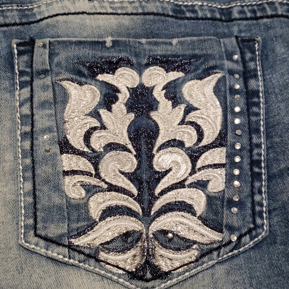LADIES BODY CENTRAL EMBELLISHED JEANS SIZE 15 - Picture 10 of 16